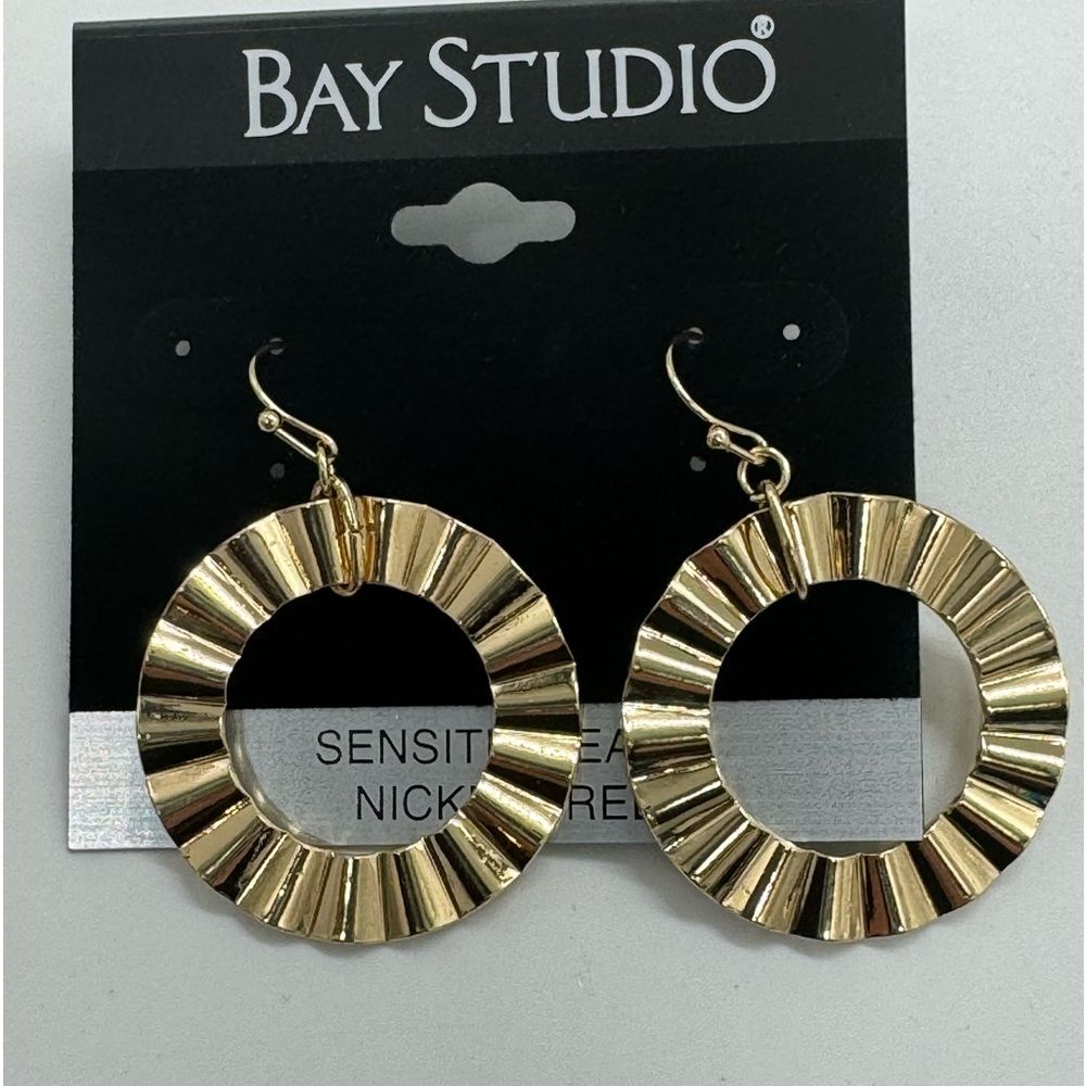 Bay Studio Gold Tone Dangle Earrings 175 Inch 13$